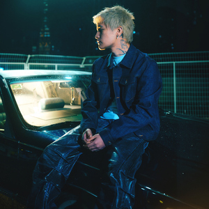 日文那通讯联络底牌日本女同性恋裸体拍照
