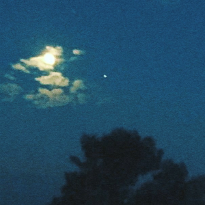 日文那通讯联络底牌日本女同性恋裸体拍照
